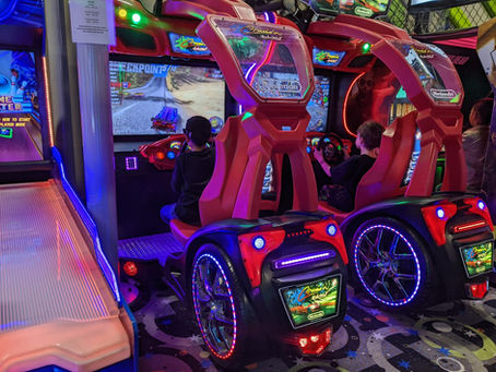 5 Reasons to Visit The Fun Lab Arcade for Your Next Family Outing