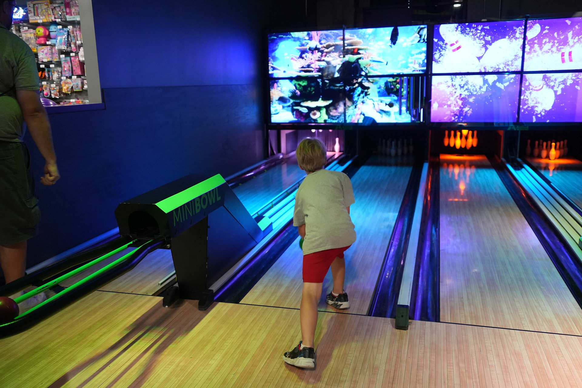 kids bowling at the fun lab